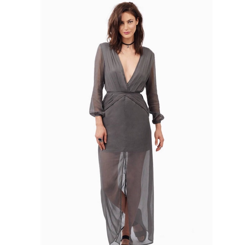 Grey Maxi Dress 🥰
